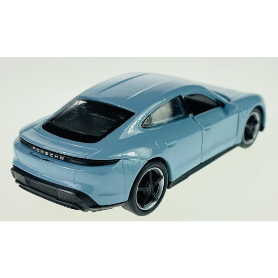 Model kolekcjonerski Porsche Taycan Turbo S Welly NEX – widok od tyłu z widocznym napisem Porsche
