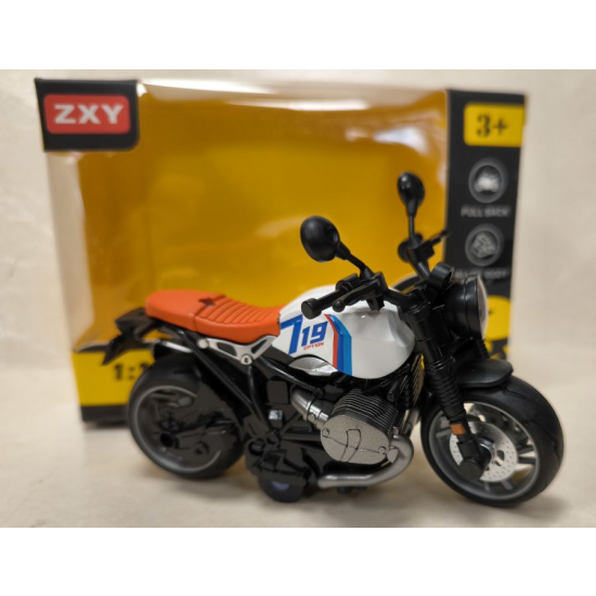 Metalowy motor zabawka ZXY die-cast 1:14 z detalami – widok z boku