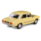 Model kolekcjonerski Fiat 125p PRL – widok przód bok