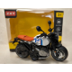 Metalowy motor zabawka ZXY die-cast 1:14 z detalami – widok z boku